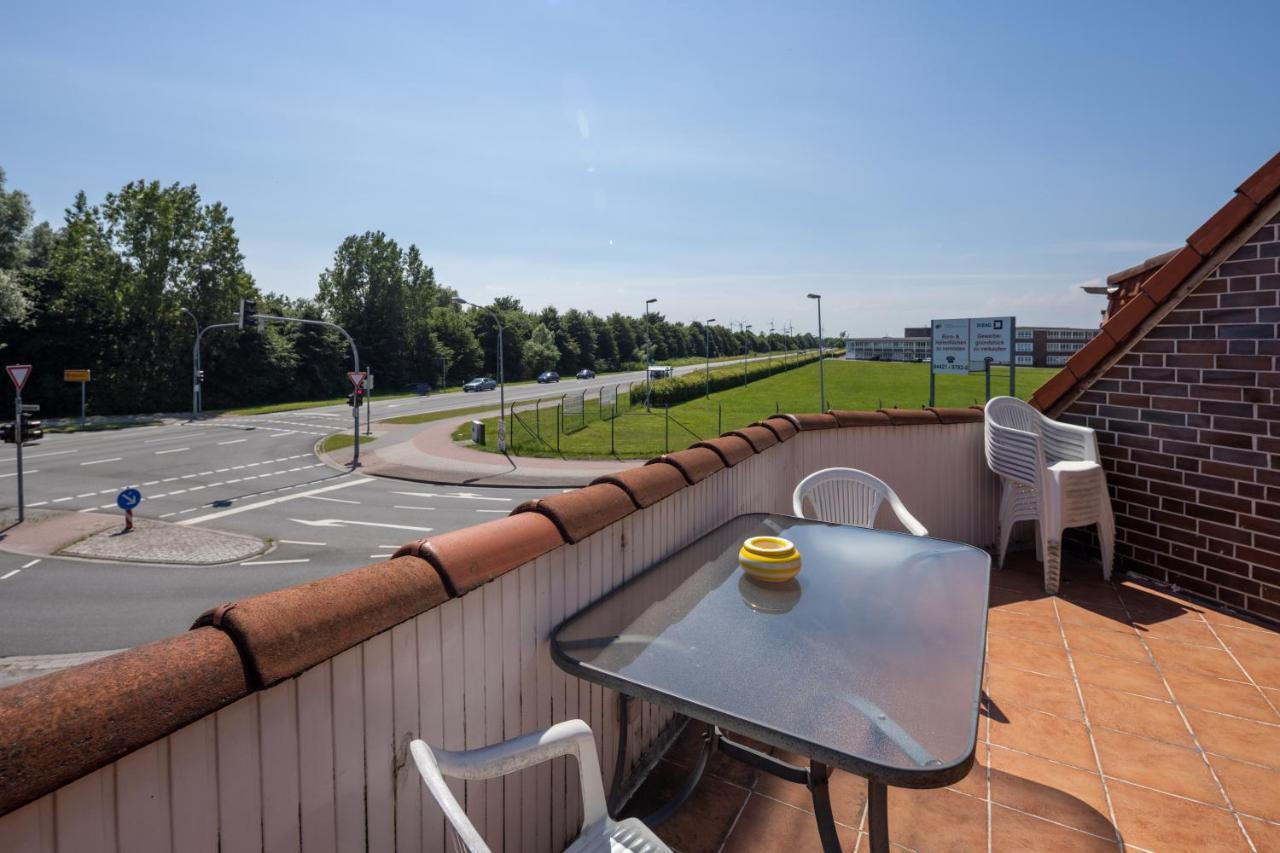 Gaestehaus Olympia Wilhelmshaven - Moderne Einzelzimmer Mit Eigenem Bad Fuer Monteure Schortens Exterior foto